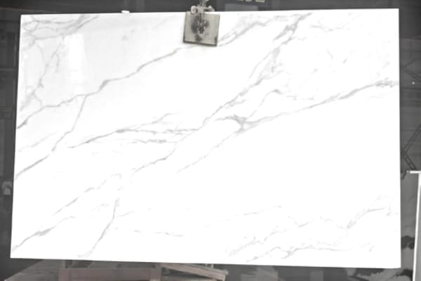 Carrara Nano Stone Slab – Classic White Marble-Look Surface with Soft Grey Veins