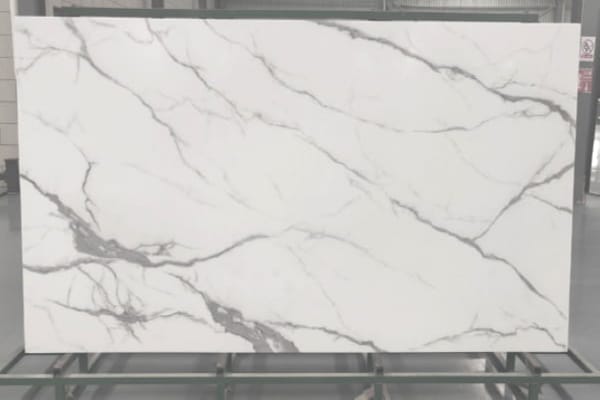 Calacatta Elegance Nano Stone Slab – White Marble-Look Surface with Refined Grey Veins