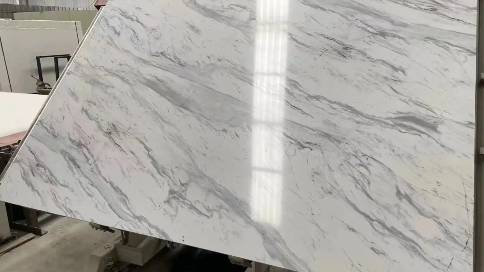 Artificial Carrara Marble Look Stone Slab – White with Flowing Grey Veins