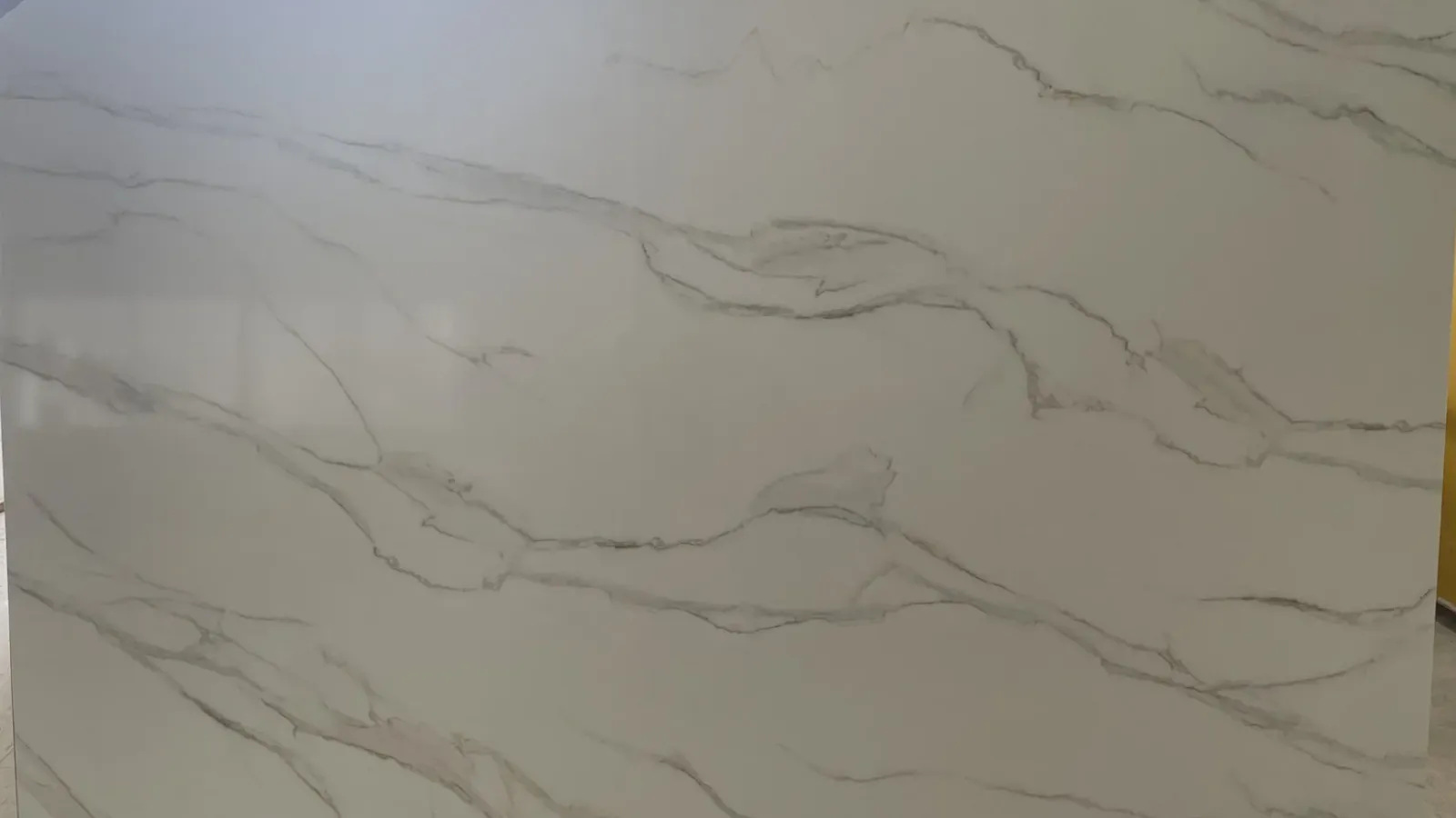 Artificial Calacatta Carrara Fusion Slab – White Base with Subtle Grey Veins