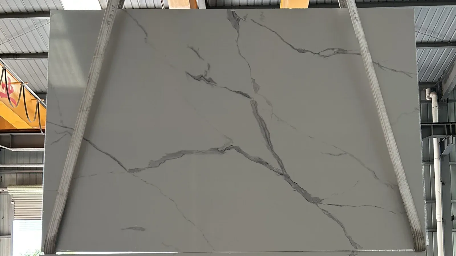 Artificial Concrete Grey Marble Look Slab with Bold Veins