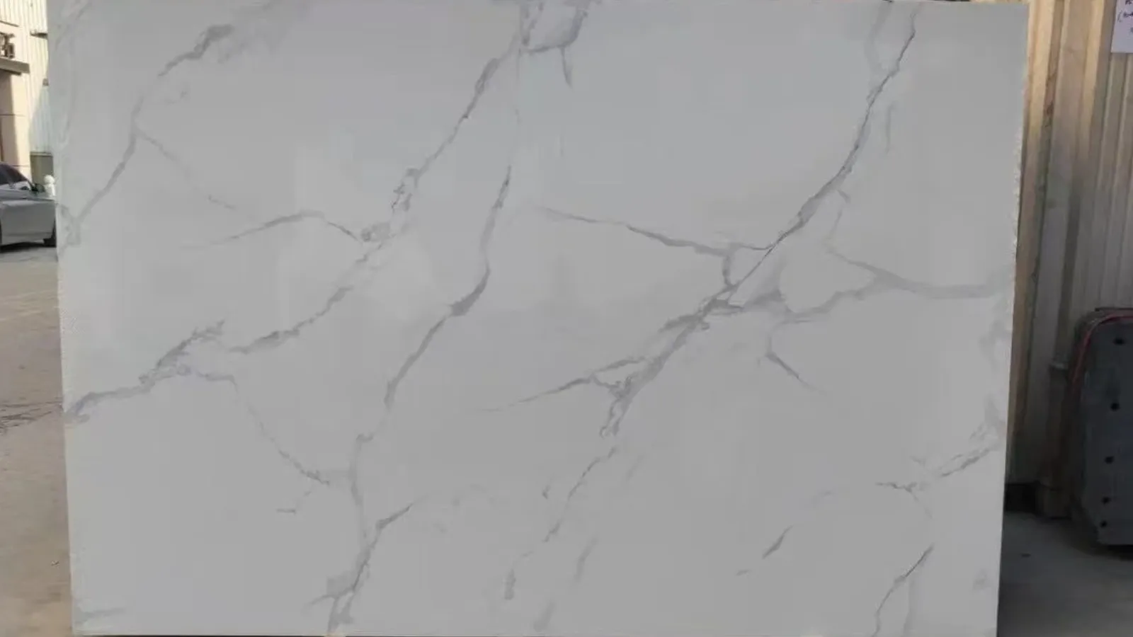Modern Luxe Artifical Stone | Cloud Veined Quartz Stone Slab for Kitchen Countertops & Interior Walls