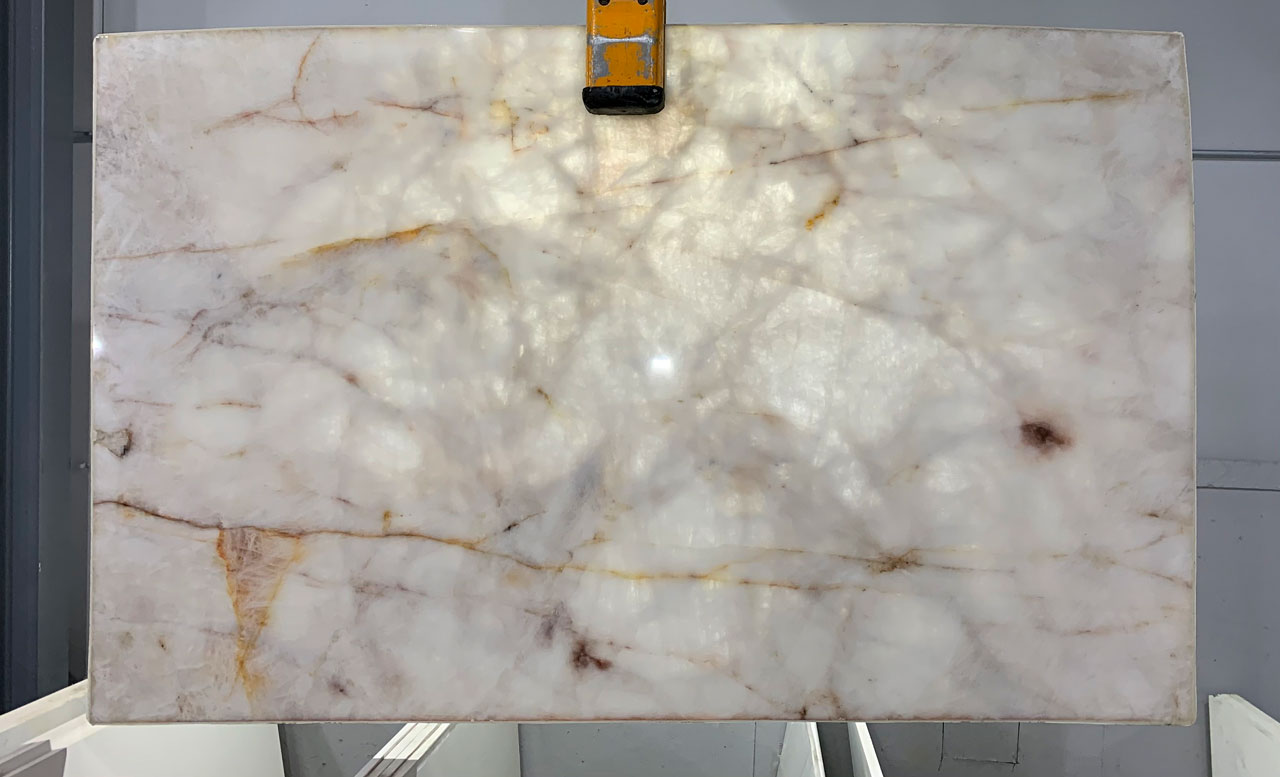 translucent-quartz-stone-sample